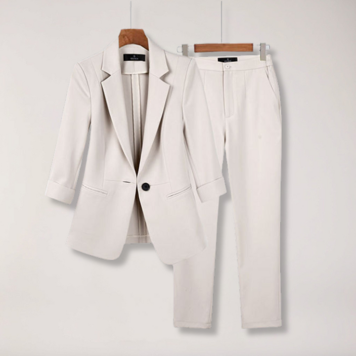 Women’s Tailored Blazer and Trousers – Two-Piece Suit Set for Work and Formal Events